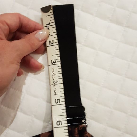 Varley animal print yoga bra size L with adjustable straps - Picture 7 of 9